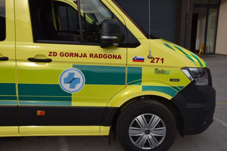 zdravstveni-dom-gornja-radgona, nujna-medicinska-pomoč, reševalci, 112, simbolična, rešilec