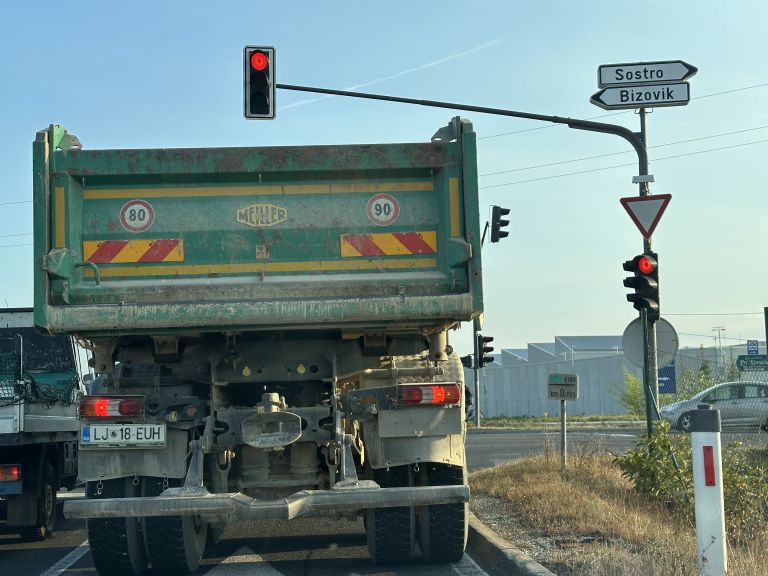 zelena puščica, znak, semafor, zavijanje