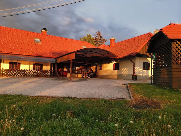 gostisce-zinko, moravci-v-slovenskih-goricah