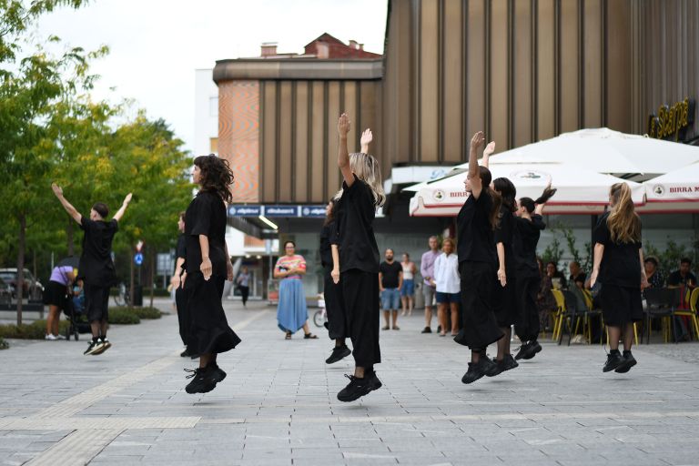 festival, fronta, sodobni-ples