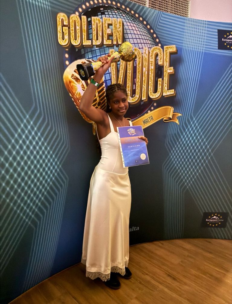 Malaika se je na mednarodnem festivalu Golden Voice Malta predstavila med ml