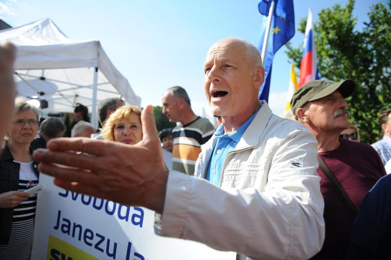 1663847205-nik-2488.JPG