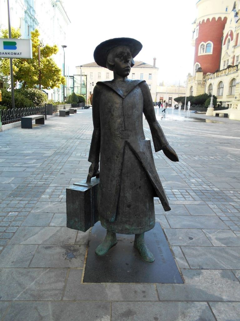 alma karlin.jpg