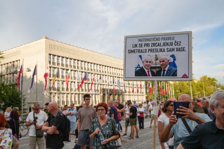 protivladni protest, 2. sep, trg republike7.jpg
