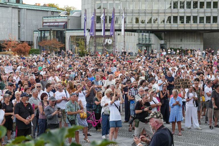protivladni-protest, 2-sep, trg-republike, boris-mijic