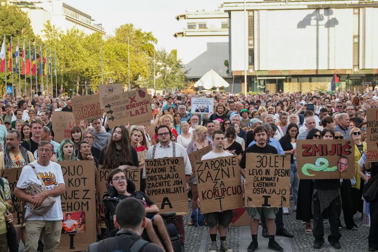 protivladni-protest, 2-sep, trg-republike, boris-mijic