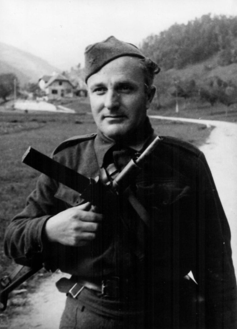 1 Jože Jurančič kot partizan.jpg