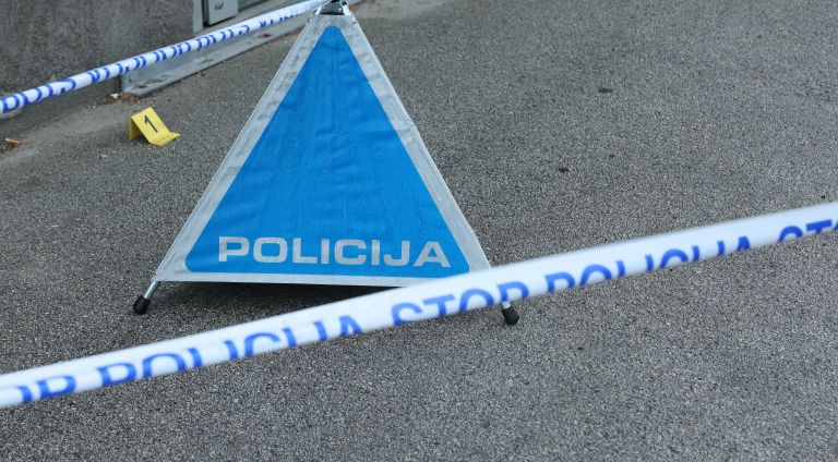 slovenska policija, policijski trak