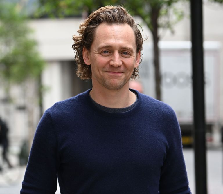 pompeji, tom hiddleston, vezuv, izbuh vulkana .jpg