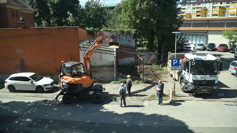 rušenje-objekta, koljeva, za-blagovnico, komunala-murska-sobota