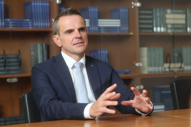 profesor-evropskega-prava, matej-avbelj