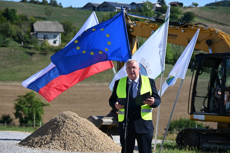 sentjanz-glino