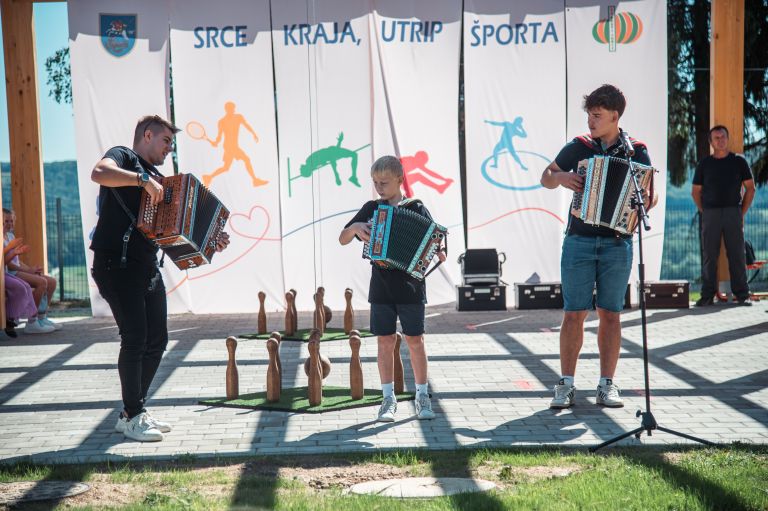 odprtje-igrišča-pertoča, novo-igrišče