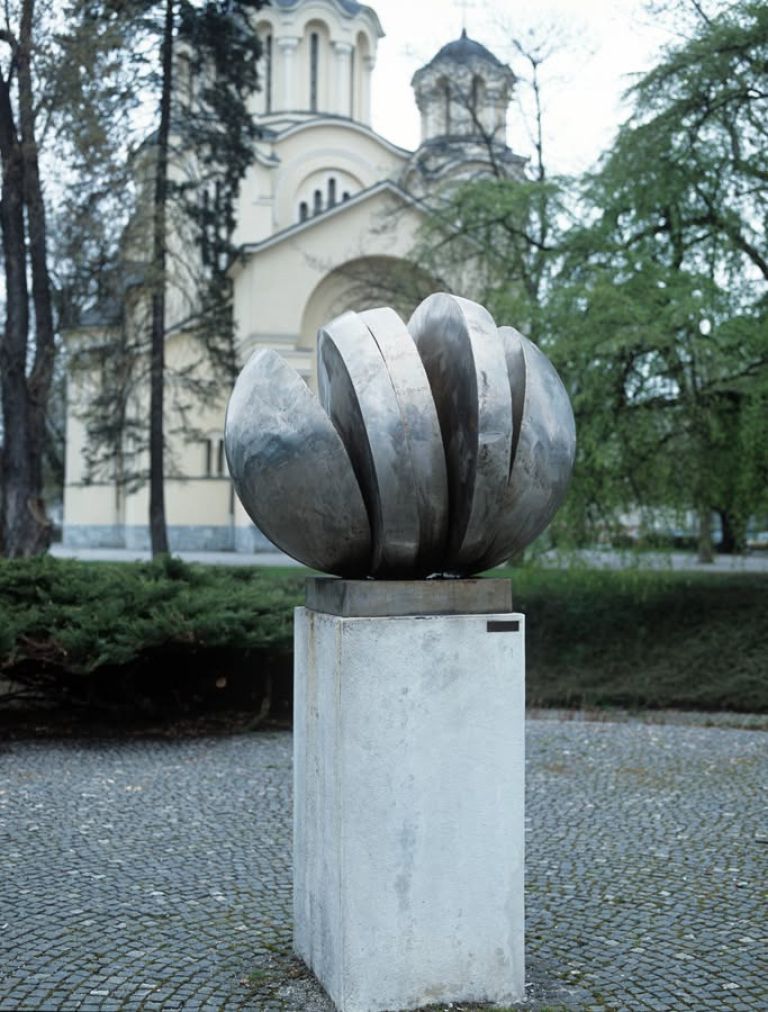 razrezana krogla.jpg