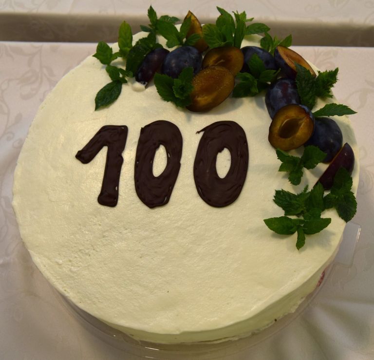 rojstni-dan, 100let, dom-starejsih-sentjur, upokojenci