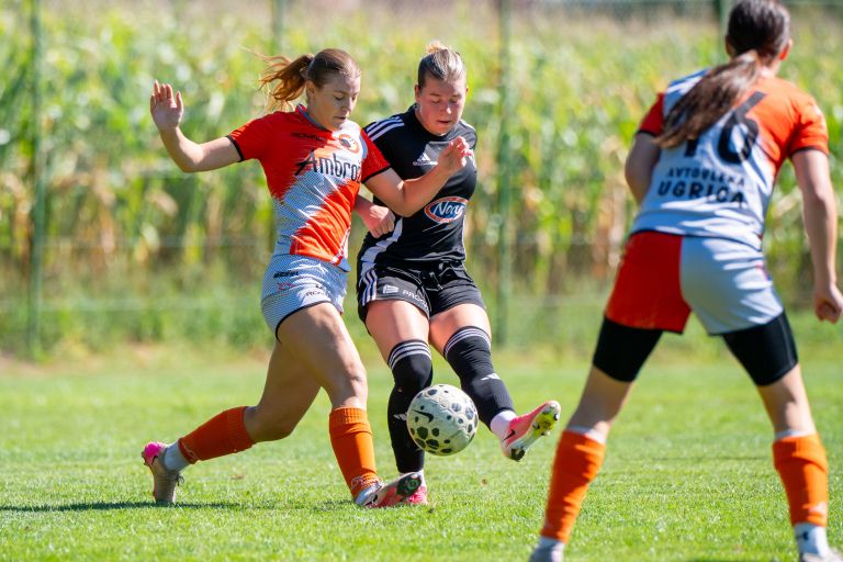 znk-mura-nona, znk-cerklje, zenska-nogometna-liga-triglav