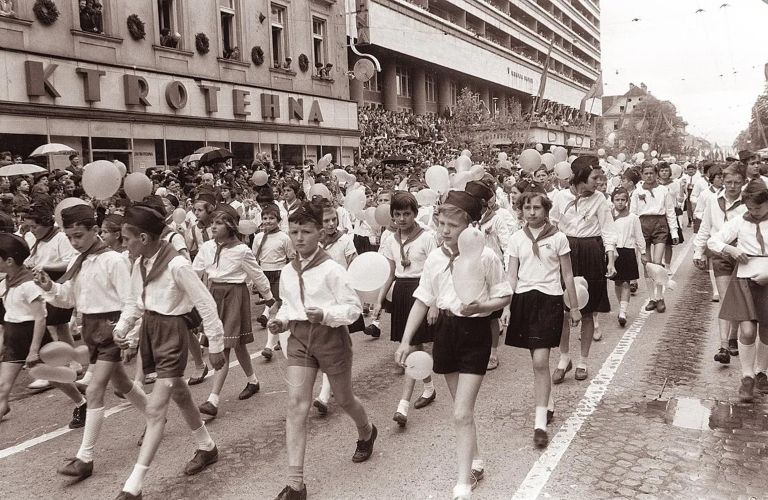 Pionirska parada v času Jugoslavije