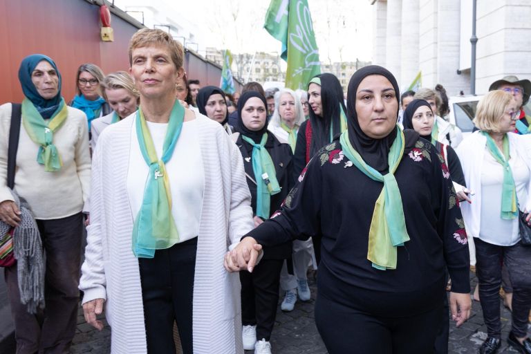Yael Admi in Reem al Hajajreh na pohodu za mir