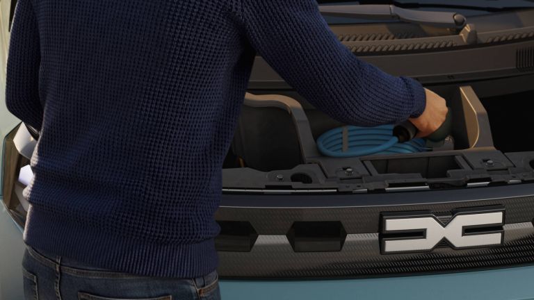 revoz-zacenja-proizvodnjo-modela-dacia-spring-in-uvaja-dodatno-izmeno