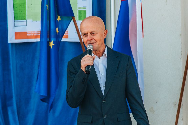 temeljni-kamen-tišina, oš-tišina, nova-telovadnica, šolska-telovadnica