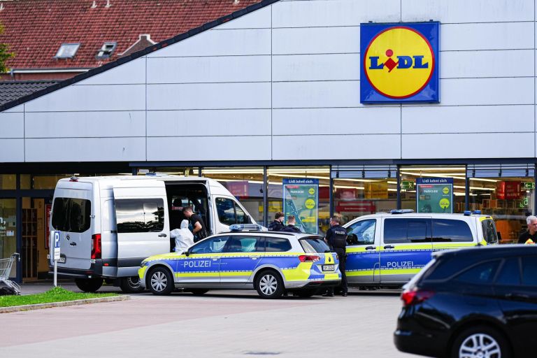 ratzeburg, napad z nožem, prodajalka.jpg