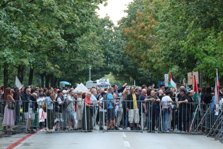protest izraelsko veleposlanistvo.jpg