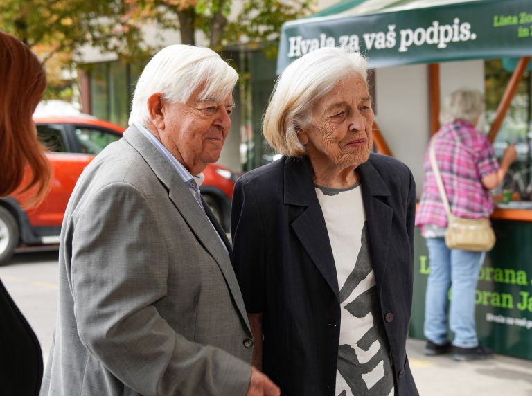 kucan stefka milan-referendum-JK.jpg