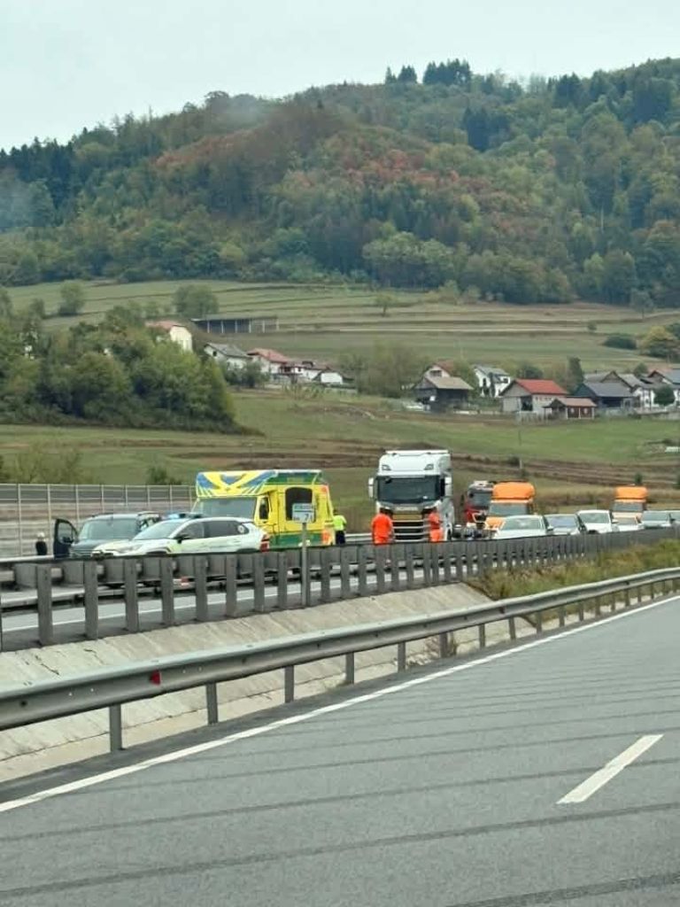 nesreca-na-karteljevskem-klancu