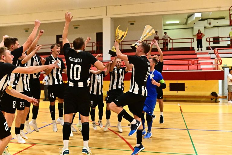 futsal_Dobovec_01.jpg