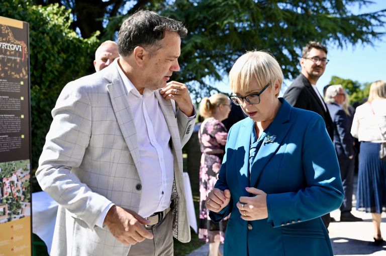 nataša pirc musar, matej arčon.jpg