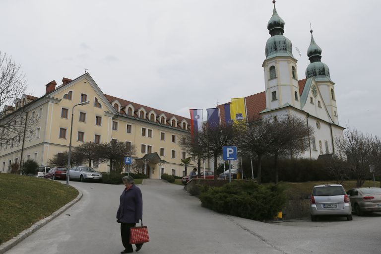dom-sv-jozefa, 30-let