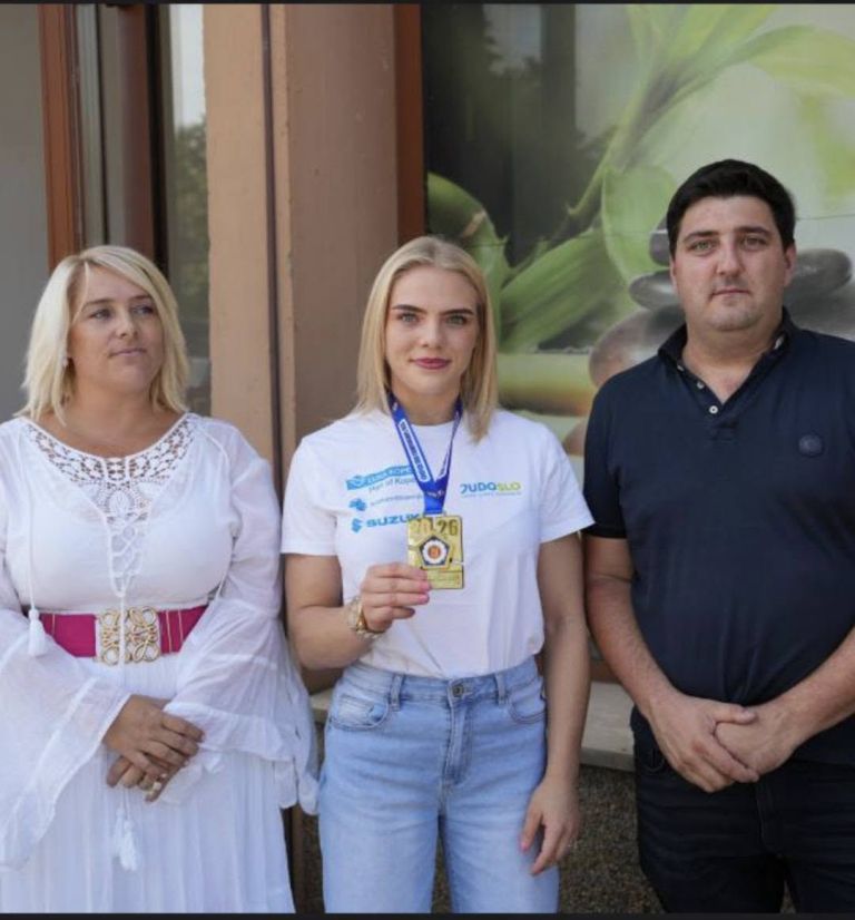 leila-mazouzi, slavnostni-sprejem, bakovci, evropska-prvakinja, judo
