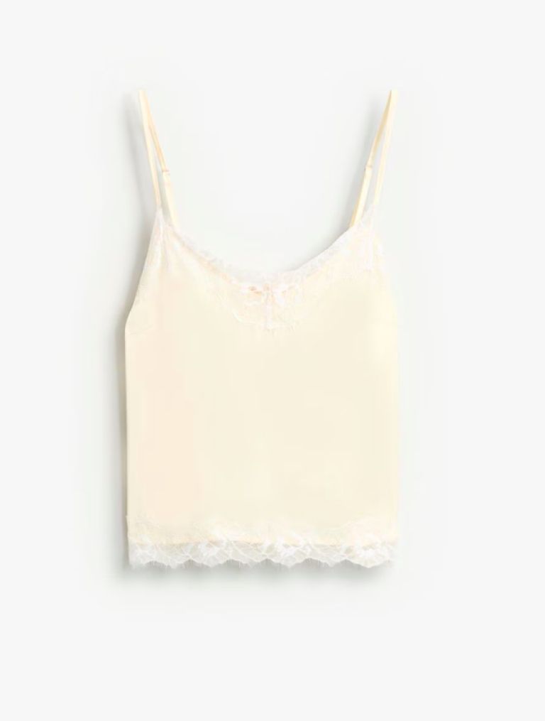 čipkast top MOHITO ALEJA 2295 EUR (002).png