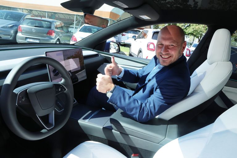 tesla vrtovec.jpg
