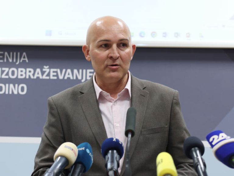 minister-rončevič.jpg