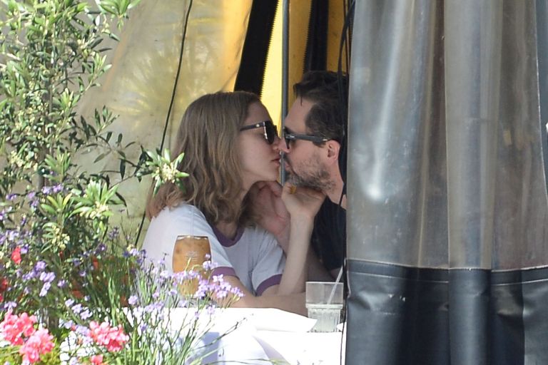 Amanda Seyfried, Thomas Sadoski