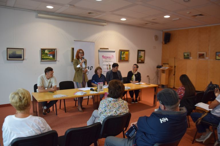 oko-besede, 30-let, vecernica, razstava, novinarska-konferenca, festival, mladinska-knjizevnost