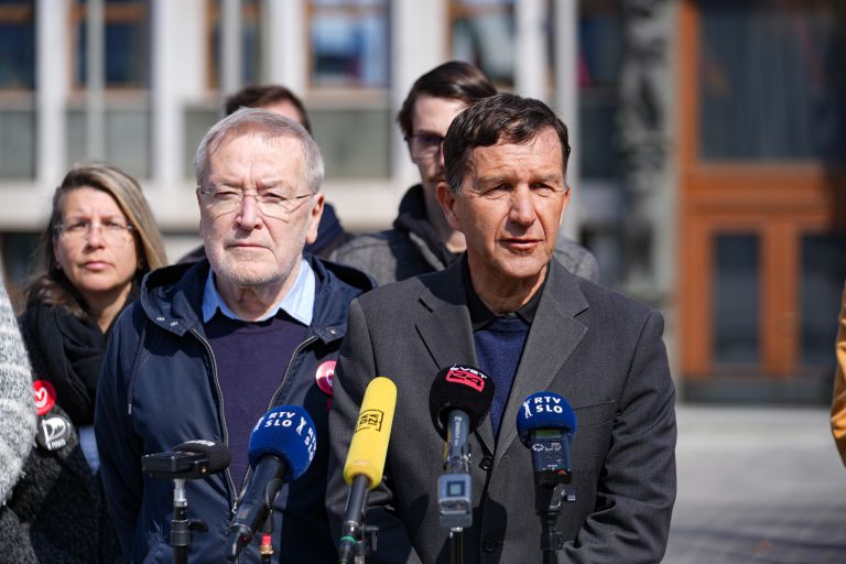 OKVIR bogdan biscak Jure Klobcar.jpg