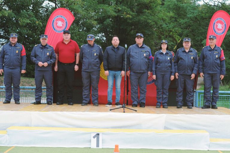 gasilska-regija-pomurja, lipovci, mladinci, clani, gasilci