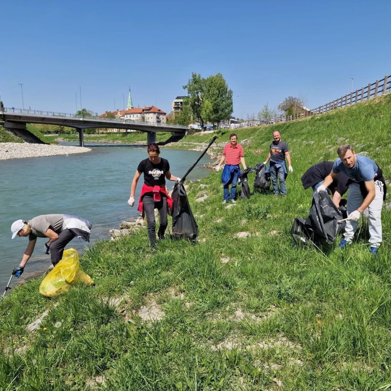 popravljalnica, cistilna-akcija