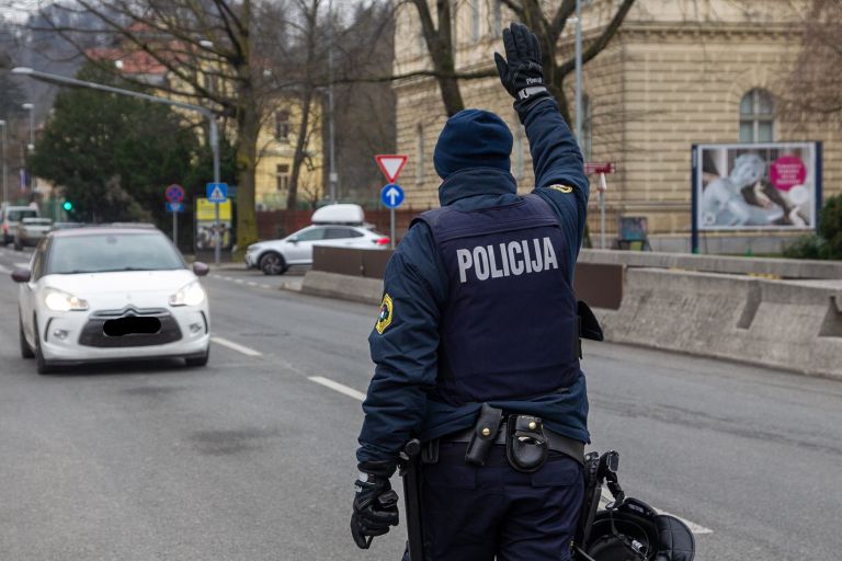 slovenska policija, policist