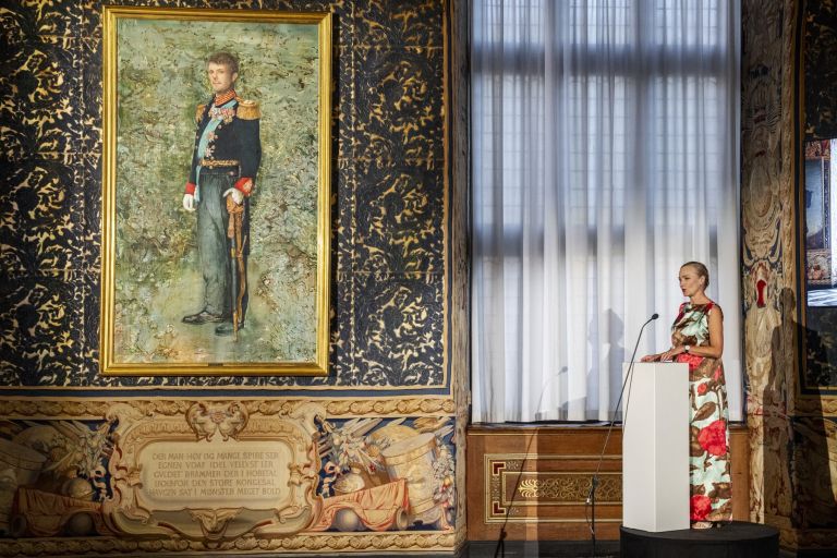 Frederik dobil prvi uradni portret