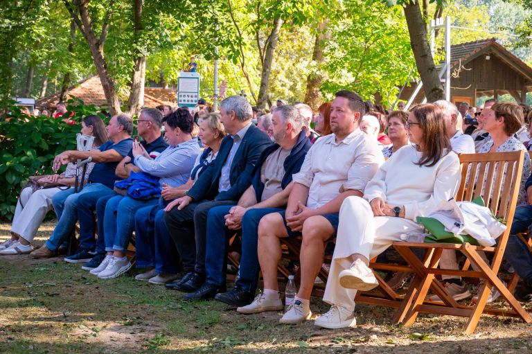 otok-ljubezni, izakovci, prekmurska-godba-bakovci, regina