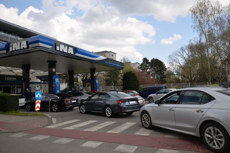 bencinski servis, ina, zagreb.jpg