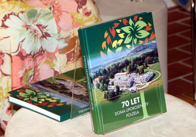 pogovorni-vecer, 70-let-du-polzela, predstavitev-knjige, obcinska-knjiznica-polzela, andrej-perger, mag-eva-lenko, klaudija-kac, franciska-kumer, dom-upokojencev-polzela