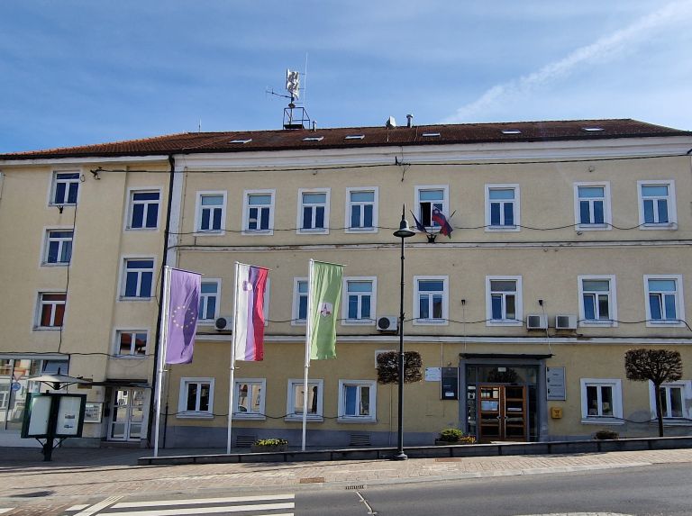 Sd-obnova občinske fasade2.jpg