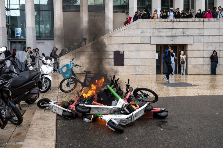 protest-francija-srednje-sole