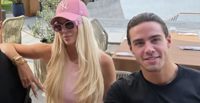 Jelena Karleuša s 25 let mlajšim?!