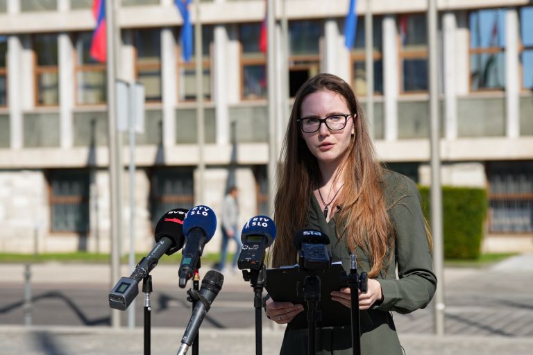 pravna-mreza-za-varstvo-demokracije, Kaja Gajšek