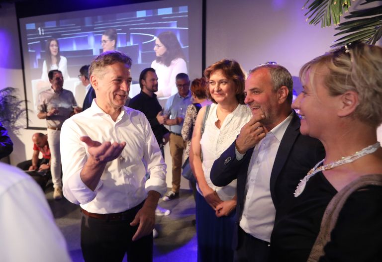 golob referendum-saso bizjak2.jpg